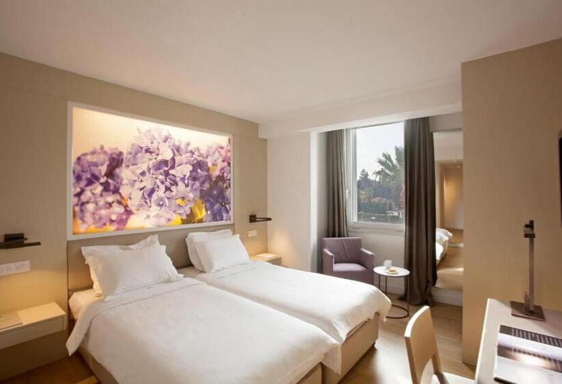 اتاق کلاسیک, The Classic Hotel Nicosia   Handwritten Collection