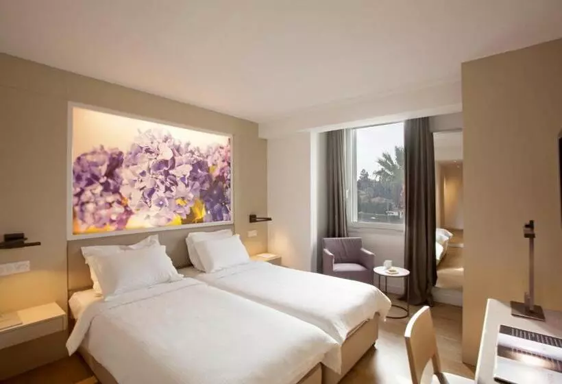 اتاق کلاسیک, The Classic Hotel Nicosia   Handwritten Collection