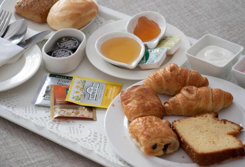 اتاق کلاسیک, The Classic Hotel Nicosia   Handwritten Collection