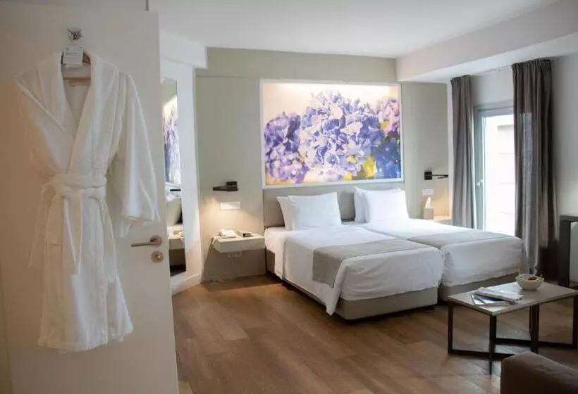 اتاق اجرایی یک تخته, The Classic Hotel Nicosia   Handwritten Collection
