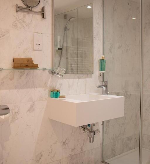 سوییت جونیور, The Classic Hotel Nicosia   Handwritten Collection