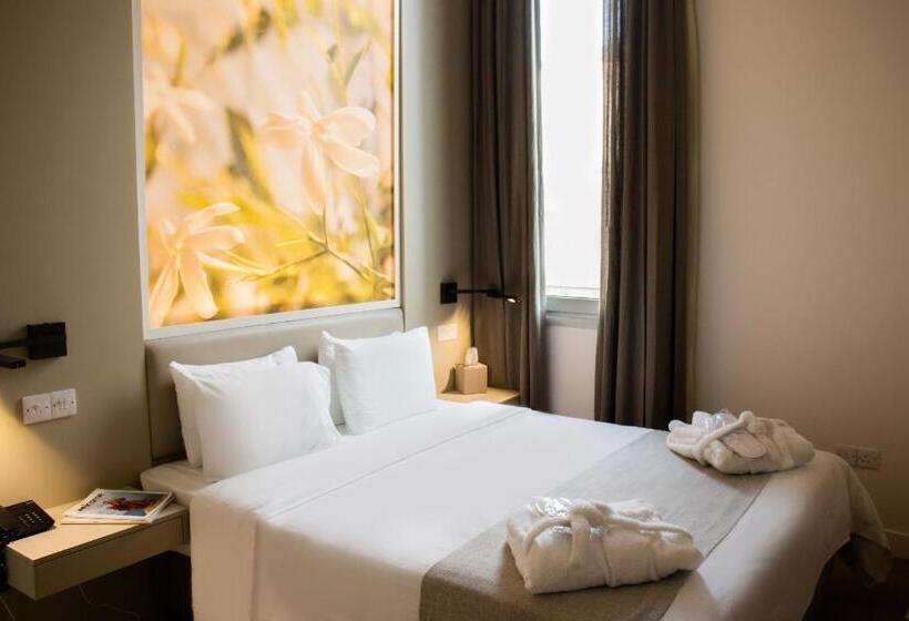 سوییت جونیور, The Classic Hotel Nicosia   Handwritten Collection