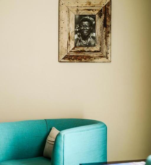 스탠다드 룸, Paxton