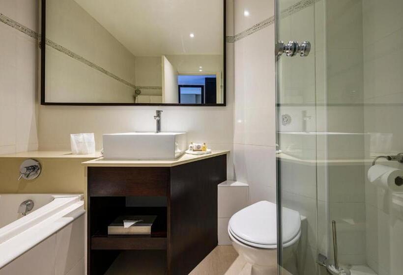 스탠다드 룸, Paxton