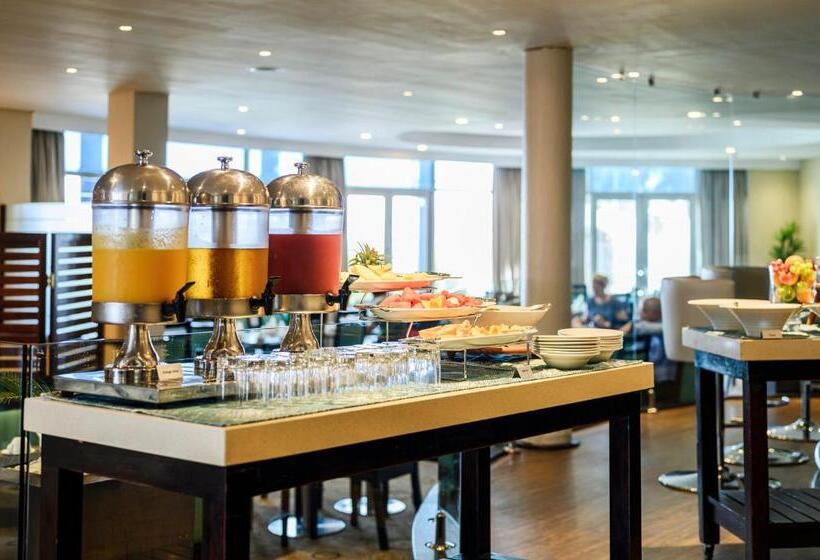 스탠다드 룸, Paxton