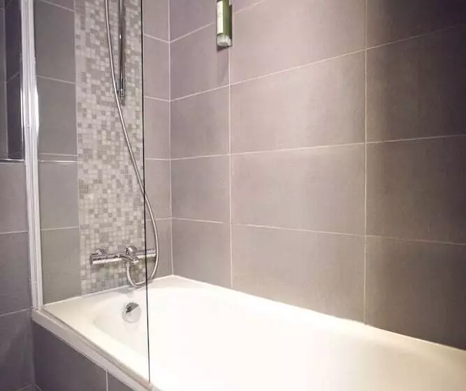 コンフォートルーム, Timhotel Paris Gare Montparnasse