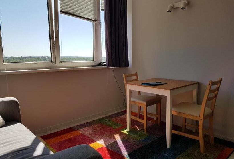 Апартаменты 1 Спальня, Ceu Konferencia Központ