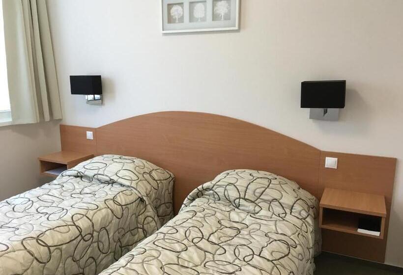 Номер Стандарт, Ceu Konferencia Központ