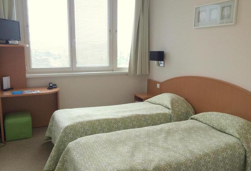 Номер Стандарт, Ceu Konferencia Központ