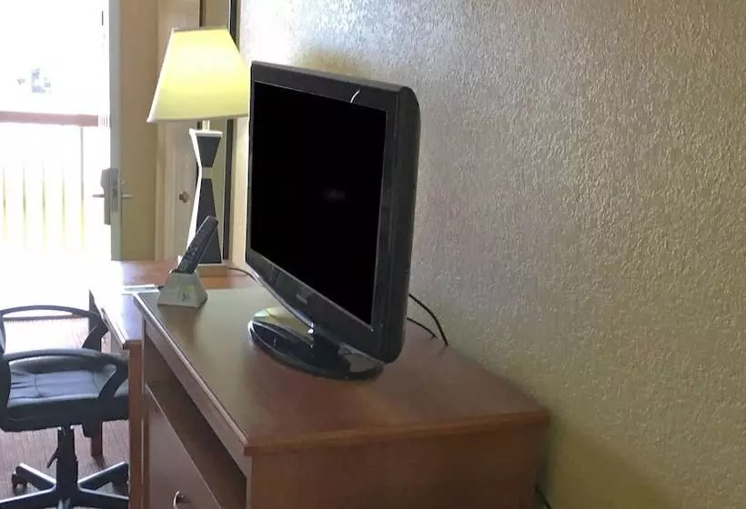 اتاق استاندارد با 2 تخت دوبل, Xecutive Inn And Suites