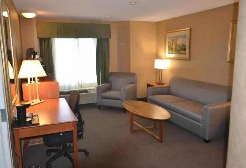 Deluxe Suite King Bed, Baymont By Wyndham Barstow Historic Route 66