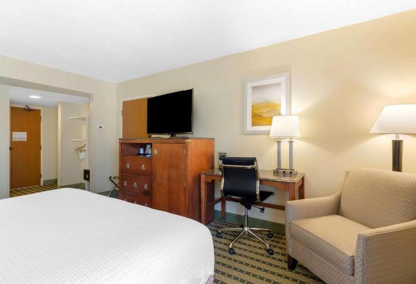 Номер Стандарт Кровать Кинг Адаптированный для Инвалидов, Best Western North Roanoke