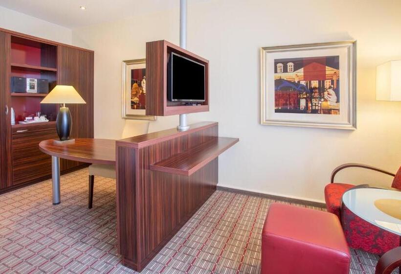 اتاق اجرایی با تخت بزرگ, Crowne Plaza Maastricht, An Ihg