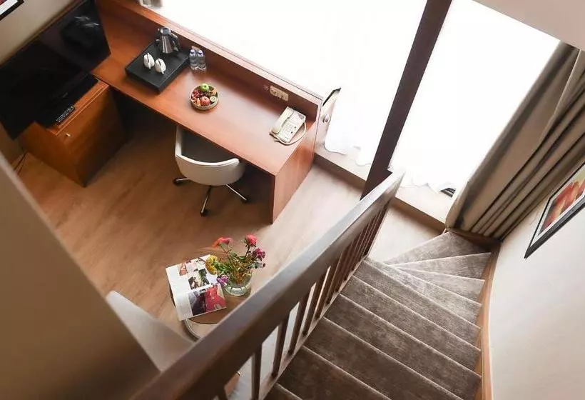 キングサイズベッドのジュニアスイート, Crowne Plaza Maastricht, An Ihg