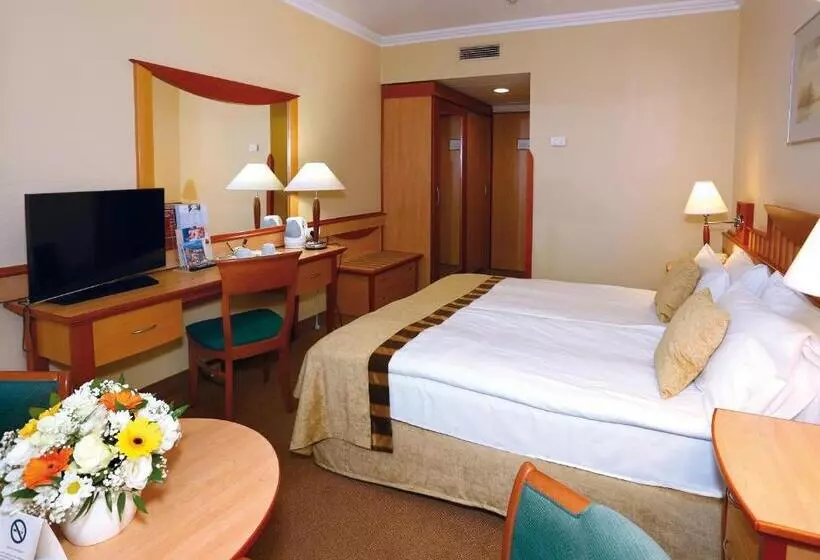 اتاق استاندارد, Danubius Hotel Helia