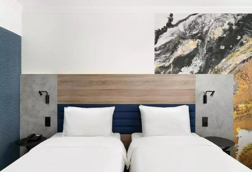 Premium room with river view, Danubius Hotel Helia