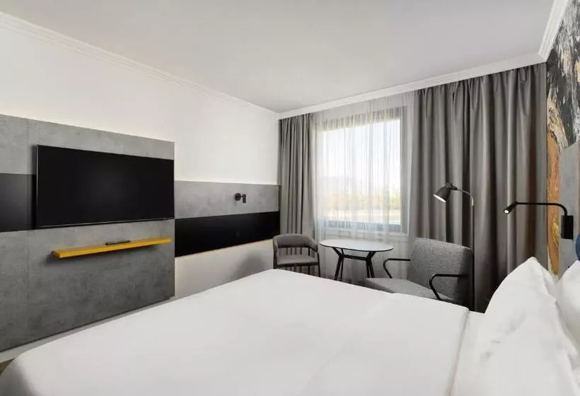 اتاق پرمیوم, Danubius Hotel Helia