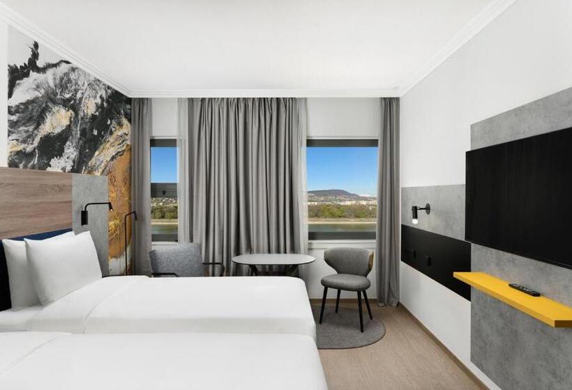 Premium room with river view, Danubius Hotel Helia