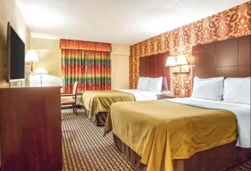 ２ダブルベッドのスタンダードルーム, Days Inn By Wyndham Jersey City