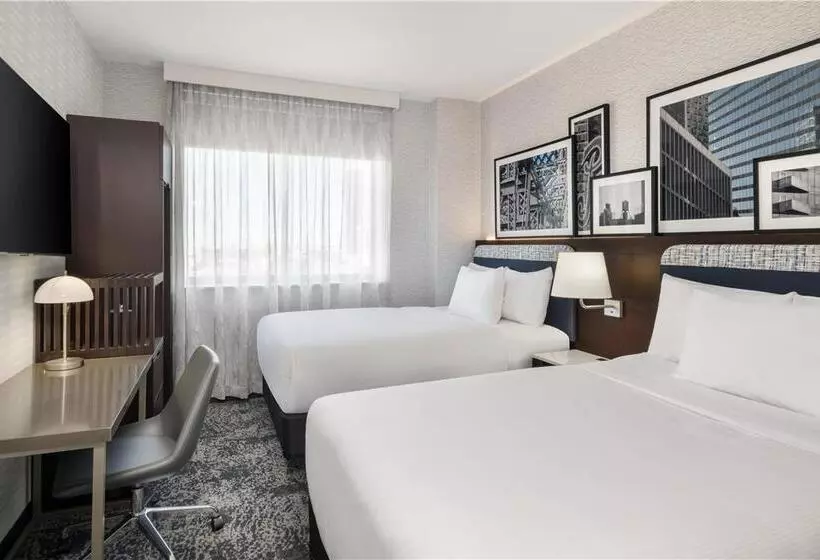 اتاق استاندارد با 2 تخت دوبل, Doubletree By Hilton Newark Penn Station