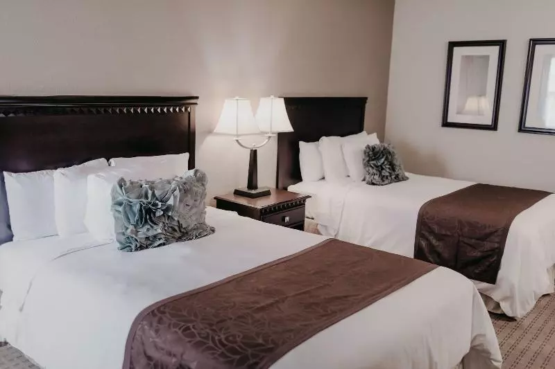 اتاق استاندارد, Eastland Suites Hotel & Conference Center