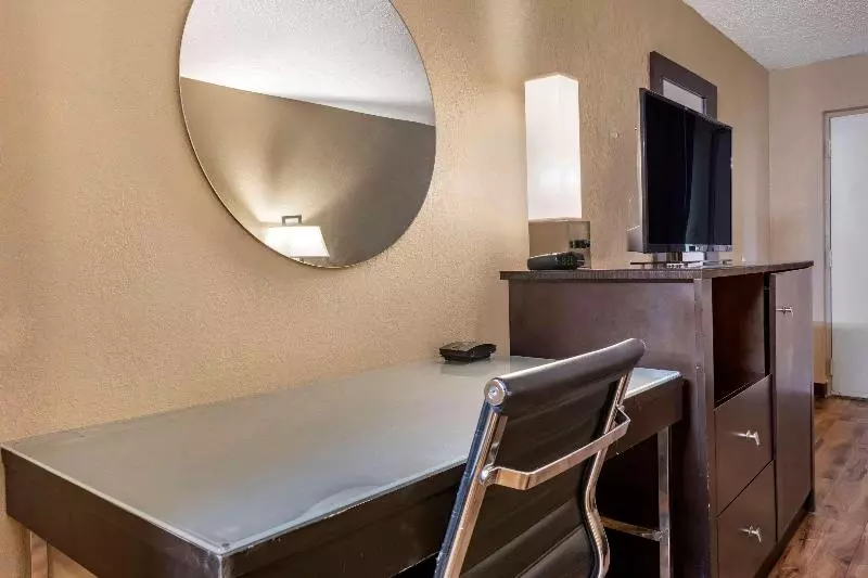 キングサイズベッドのスタンダードルーム, Econo Lodge Sebring