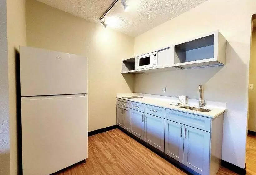 اتاق لوکس با تخت بزرگ, Extended Stay America Suites   Buffalo   Airport