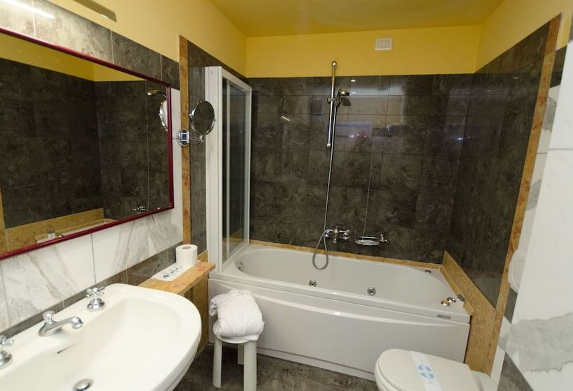 سوییت, Grand Hotel Tamerici & Principe