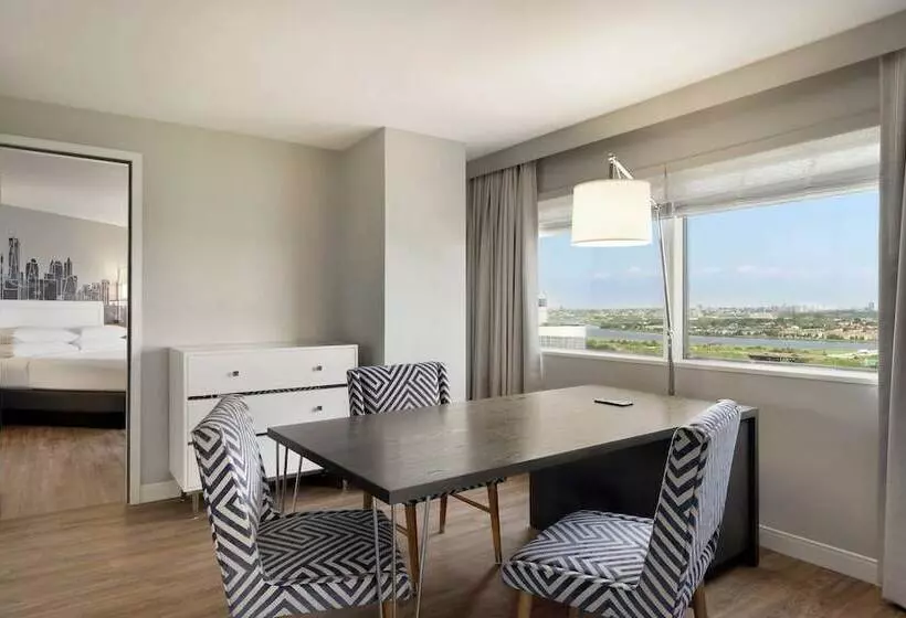 スイート, The Park Hotel At Meadowlands