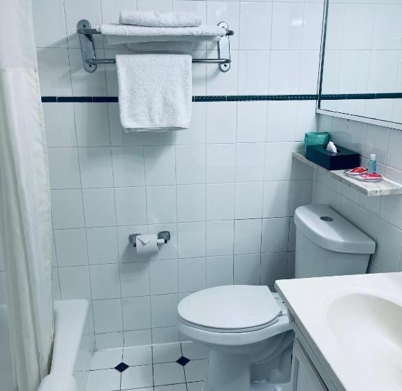 基本间, Econo Lodge Beach And Boardwalk