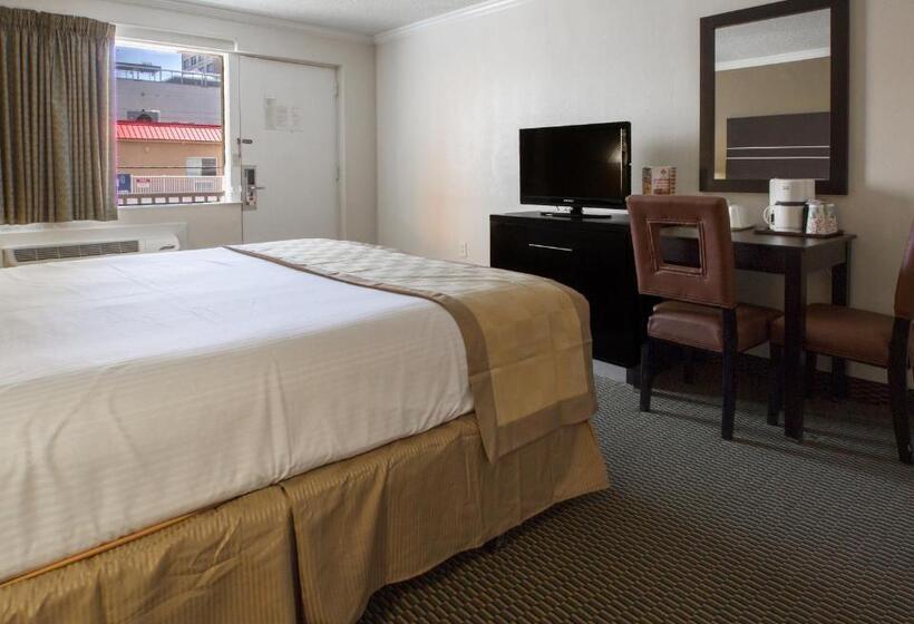 基本间, Econo Lodge Beach And Boardwalk