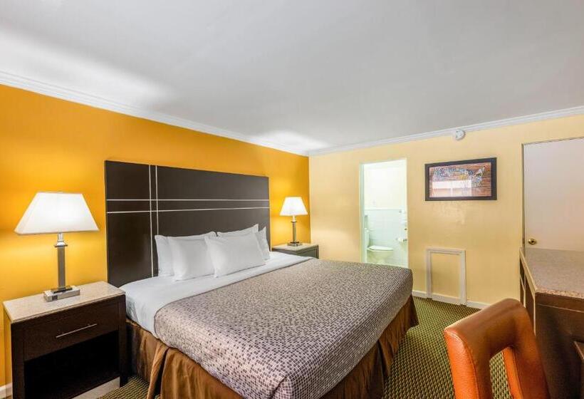 기본룸, Econo Lodge Beach And Boardwalk