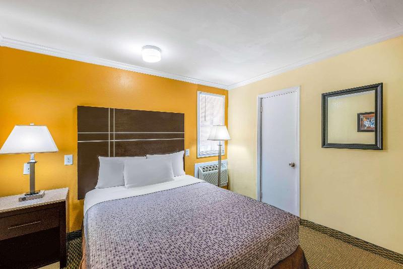 标准间, Econo Lodge Beach And Boardwalk