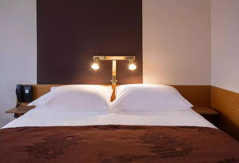 ダブルベッドスタンダードルーム, Mercure Jelenia Gora