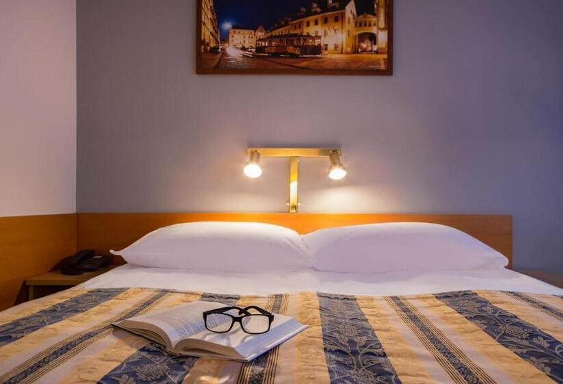 חדר סטנדרט מיטה זוגית, Mercure Jelenia Gora