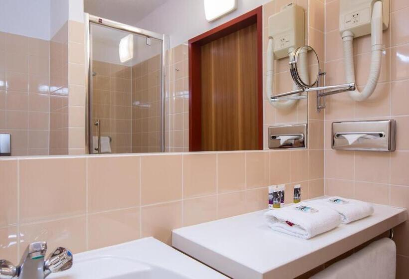 חדר סטנדרט יחיד, Mercure Jelenia Gora