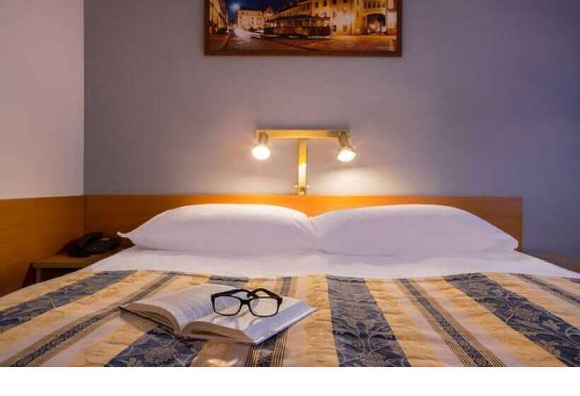 חדר סטנדרט מיטה זוגית, Mercure Jelenia Gora