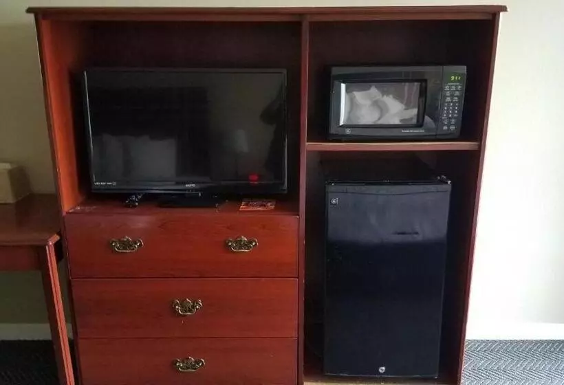 اتاق استاندارد با تخت بزرگ برای معلولان, Rancho San Diego Inn & Suites