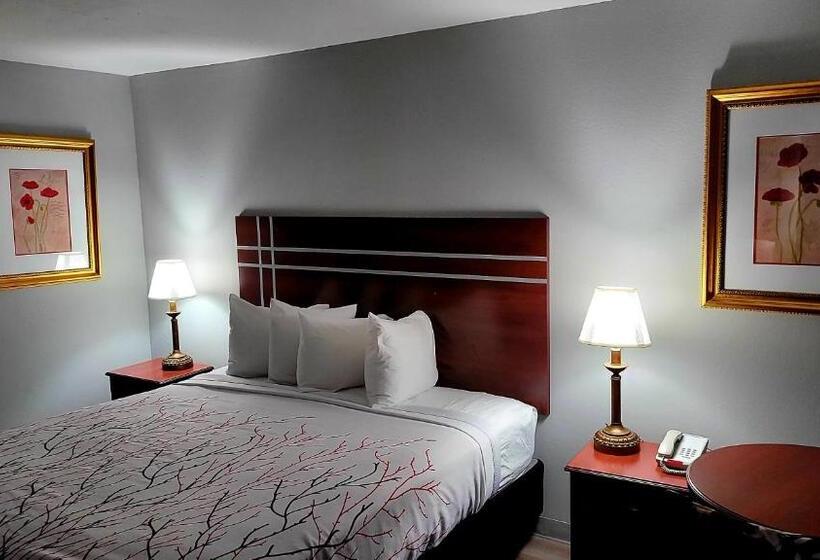 غرفة قياسية سرير كينج لذوى الإحتياجات الخاصة, Rancho San Diego Inn & Suites