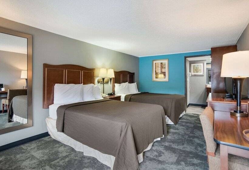 带2个双人床的标准工作室, Rodeway Inn