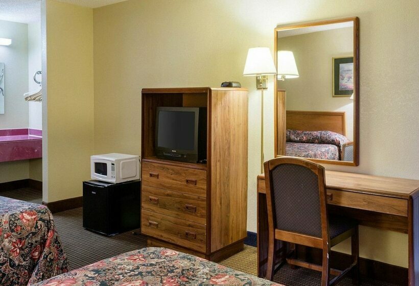 غرفه قياسيه سريرين مزدوجين, Motel 6 Greenwood, Ms