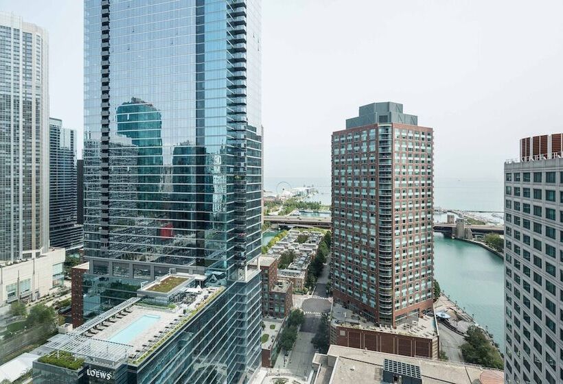 이그제큐티브 스위트, Sheraton Grand Chicago Riverwalk