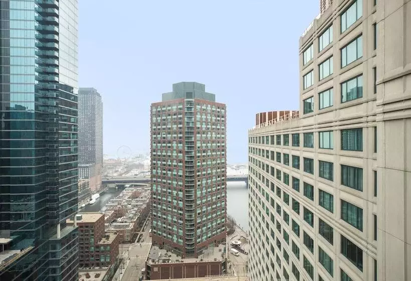 スイート, Sheraton Grand Chicago Riverwalk