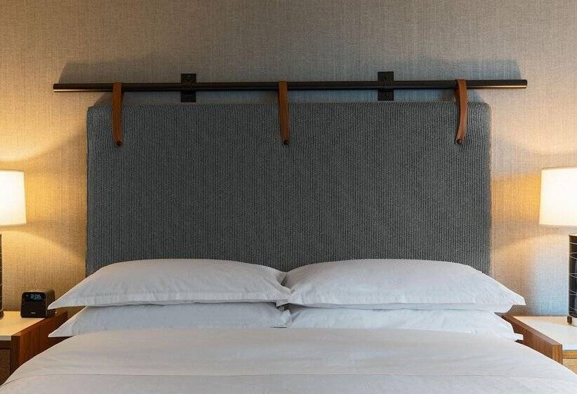 스위트, Sheraton Grand Chicago Riverwalk