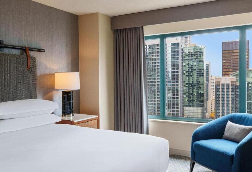 주니어 스위트 킹사이즈 침대, Sheraton Grand Chicago Riverwalk
