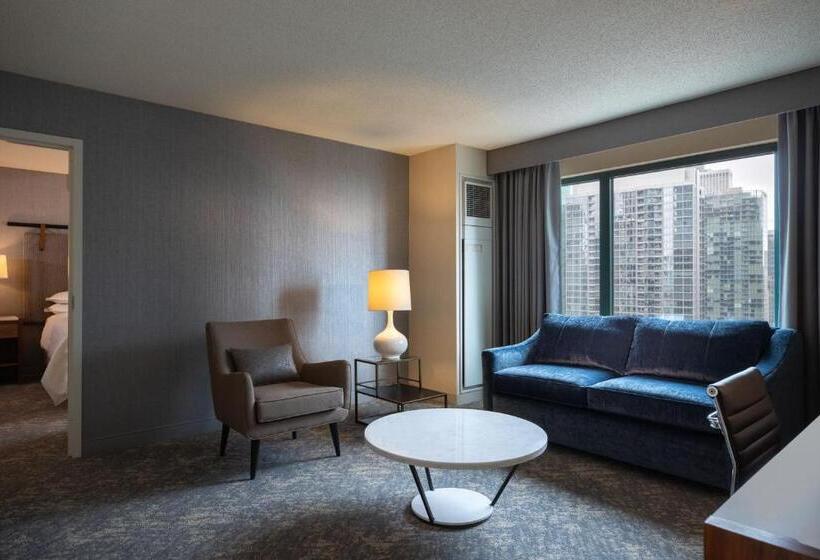 キングサイズベッドのジュニアスイート, Sheraton Grand Chicago Riverwalk