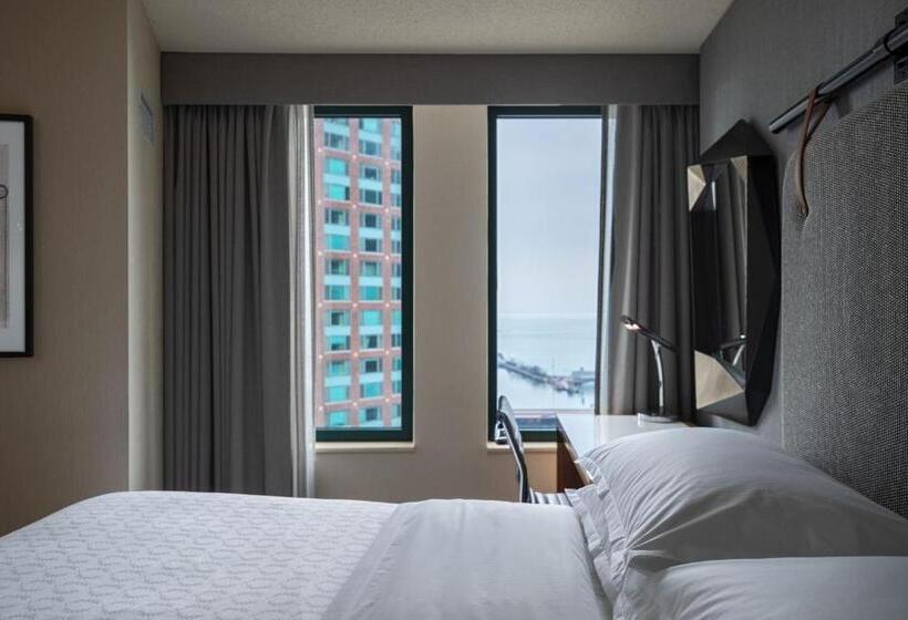 스탠다드 룸 킹사이즈 침대, Sheraton Grand Chicago Riverwalk