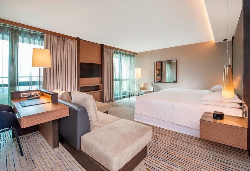 اتاق اجرایی, Sheraton Grand Tbilisi Metechi Palace