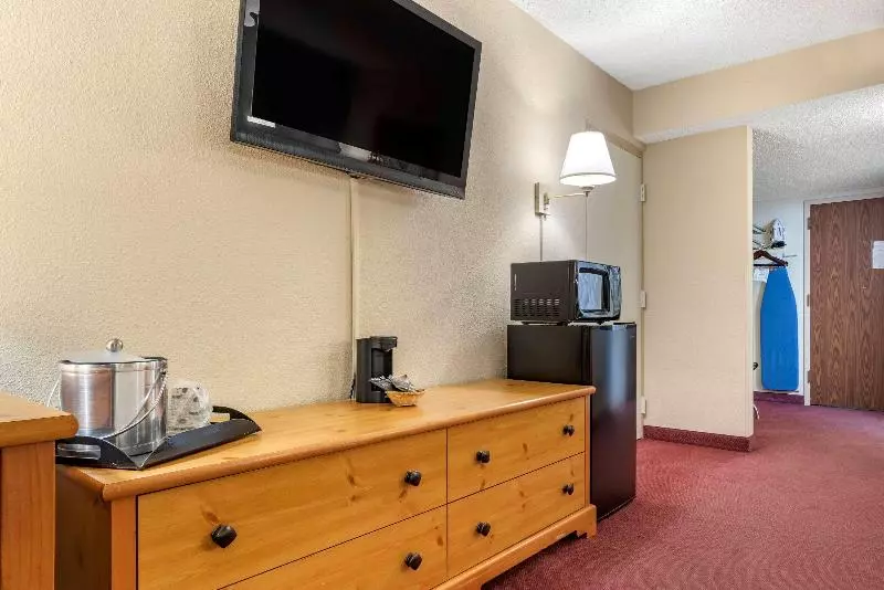 اتاق استاندارد با تخت بزرگ برای معلولان, The Federal Hotel Downtown Carson City, Ascend Hotel Collection