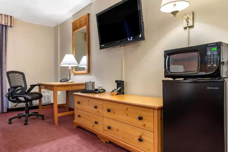 اتاق استاندارد با تخت بزرگ, The Federal Hotel Downtown Carson City, Ascend Hotel Collection